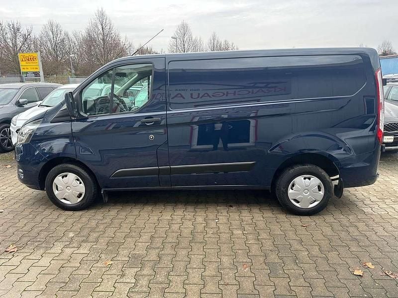 Gebraucht Ford Transit 105 PS (77 kW) 2022 Blazerblau Van / Kleinbus