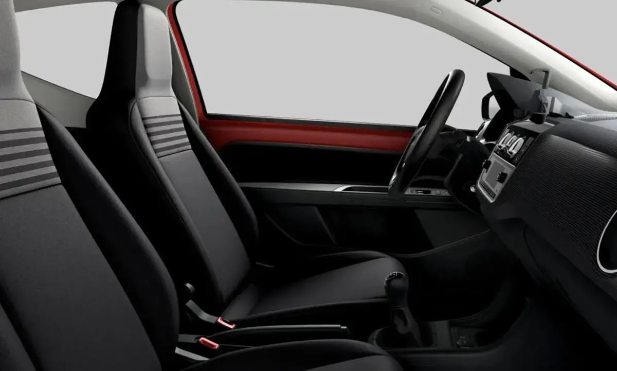 Second-hand VW up! 65 CP (47 kW) 2022 Roșu Hatchback