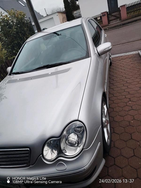 Gebraucht Mercedes C270 Sport 170 PS (125 kW) 2003 Silber Limousine