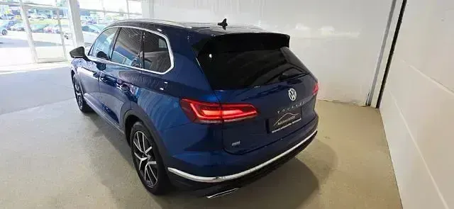 Gebraucht VW Touareg Elegance 286 PS (210 kW) 2018 Blau SUV