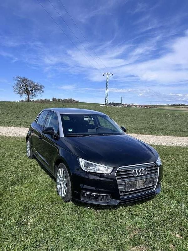 Usata Audi A1 Basis 116 CV (85 kW) 2017 Nero Utilitaria