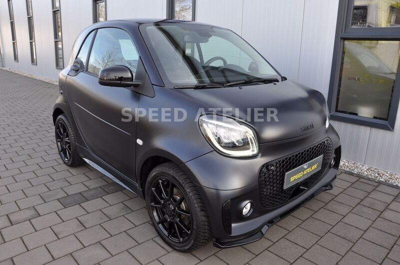 Schwarz Gebraucht 2021 Smart ForTwo Electric Drive Brabus Kleinwagen | 14.490 € (Fairer Preis) - Bild 1/4
