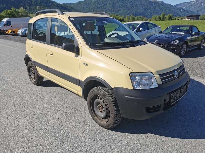 Gelb Gebraucht 2006 Fiat Panda 4x4 Kleinwagen | 2.950 € (Fairer Preis) - Bild 1/4