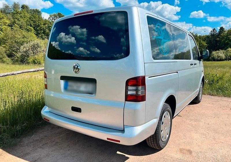 Silber Gebraucht 2005 VW T5 Van | 11.900 € - Bild 1/4