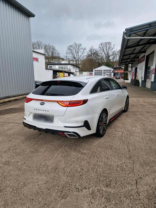 Gebraucht Kia ProCeed GT 204 PS (150 kW) 2019 Weiß Kombi