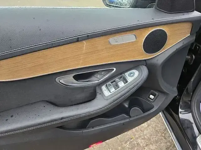 Gebraucht Mercedes C180 Exclusive 156 PS (114 kW) 2018 Schwarz Kombi