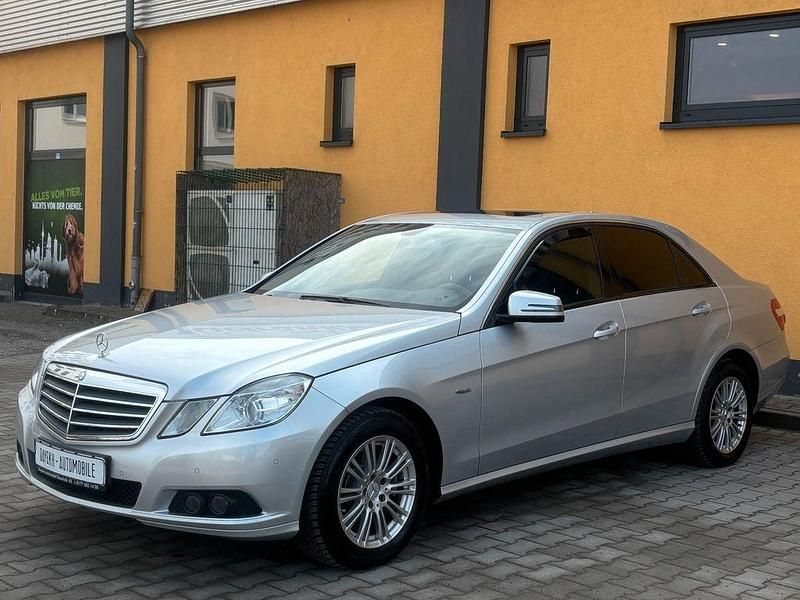 Gebraucht Mercedes E200 184 PS (135 kW) 2010 Silber Limousine