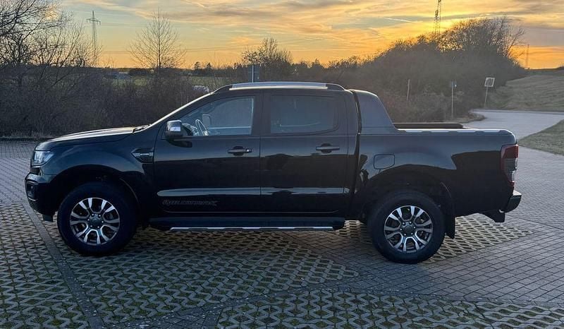 Gebraucht Ford Ranger 212 PS (155 kW) 2022 Schwarz Pickup