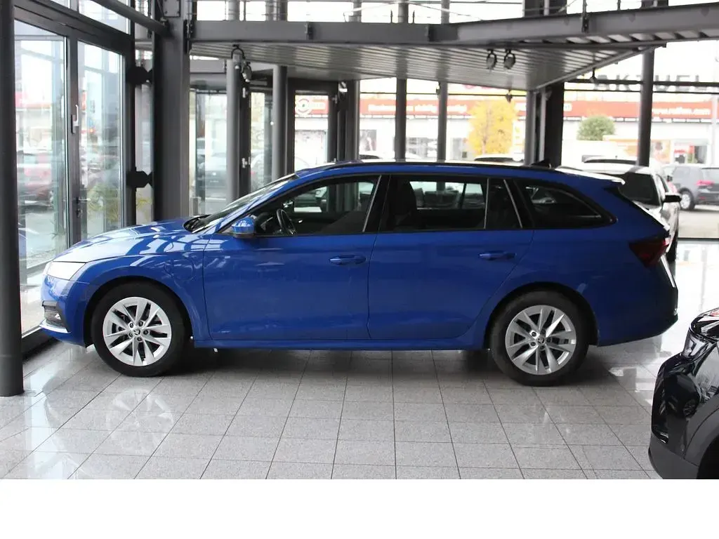 Gebraucht Skoda Octavia Ambition 204 PS (150 kW) 2023 Blau Kombi