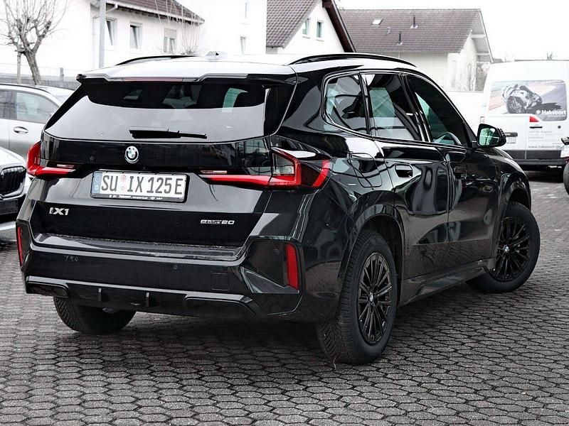 Gebraucht BMW iX1 xLine 150 kW (204 PS) 2025 Night dusk blue SUV