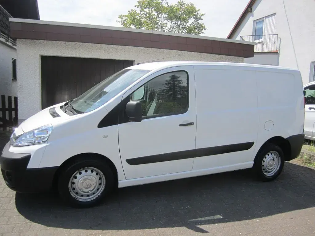 Używany Citroën Jumpy 90 KM (66 kW) 2013 Biały Minivan