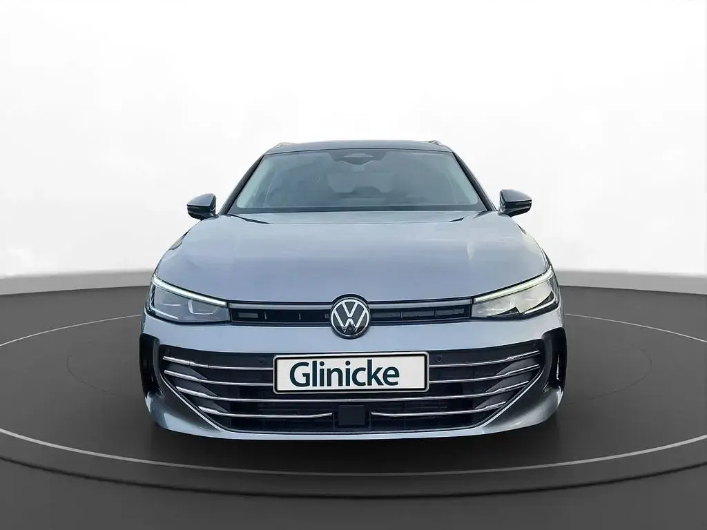 Neu VW Passat Pro 150 PS (110 kW) 2026 Grau Kombi
