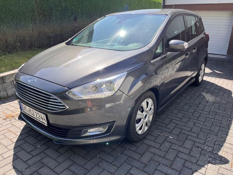 Grau Gebraucht 2017 Ford Grand C-Max Titanium Van / Kleinbus | 8.800 € (Superpreis) - Bild 1/4