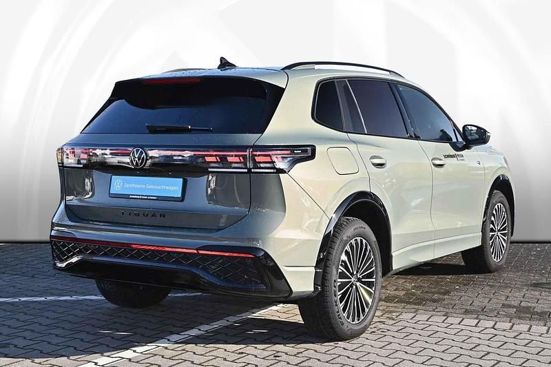 Gebraucht VW Tiguan Style 272 PS (200 kW) 2025 SUV
