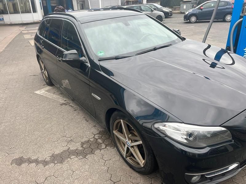 Gebraucht BMW 520 200 PS (147 kW) 2017 Schwarz Kombi