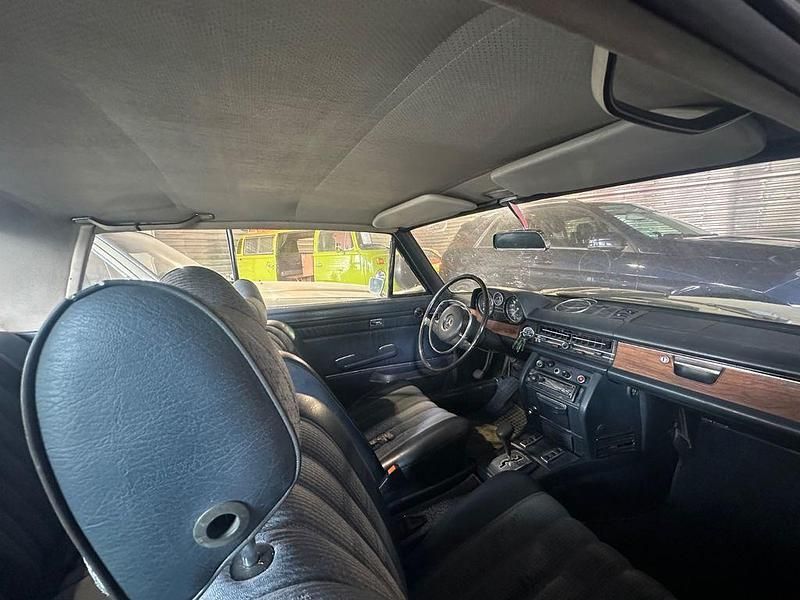 Gebraucht Mercedes 250 131 PS (96 kW) 1971 Weiß Coupé