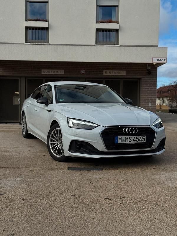Gebraucht Audi A5 Sportback Design 204 PS (150 kW) 2021 Weiß Kleinwagen