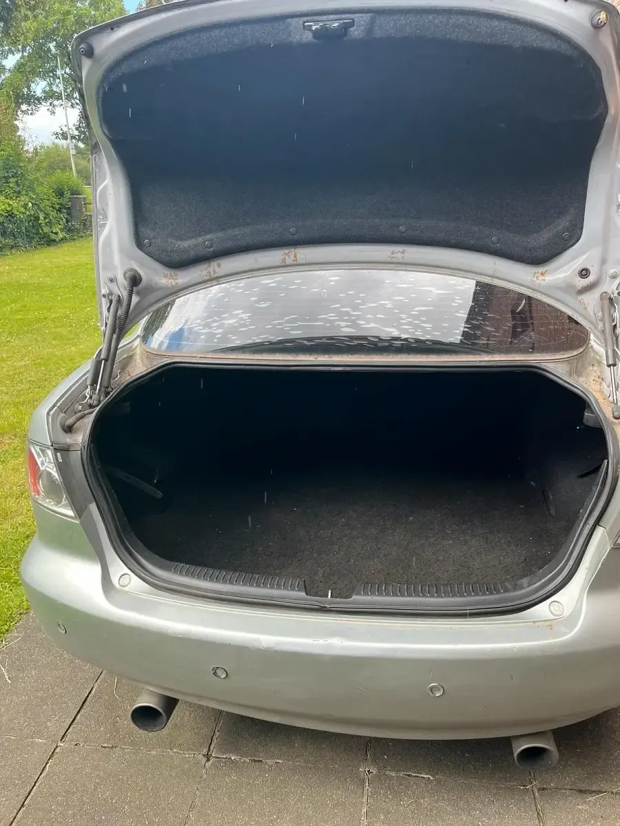 Gebraucht Mazda 6 167 PS (122 kW) 2002 Silber Limousine