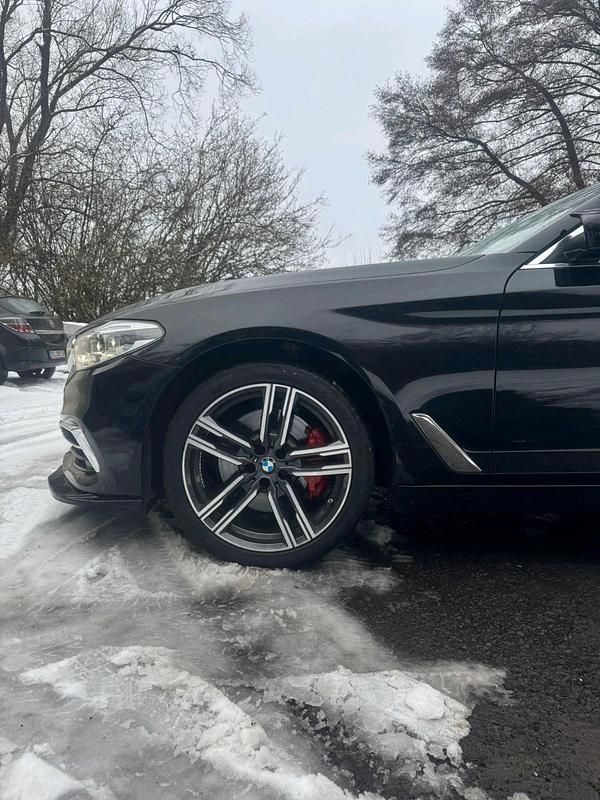 Gebraucht BMW 530 265 PS (194 kW) 2019 Schwarz Limousine