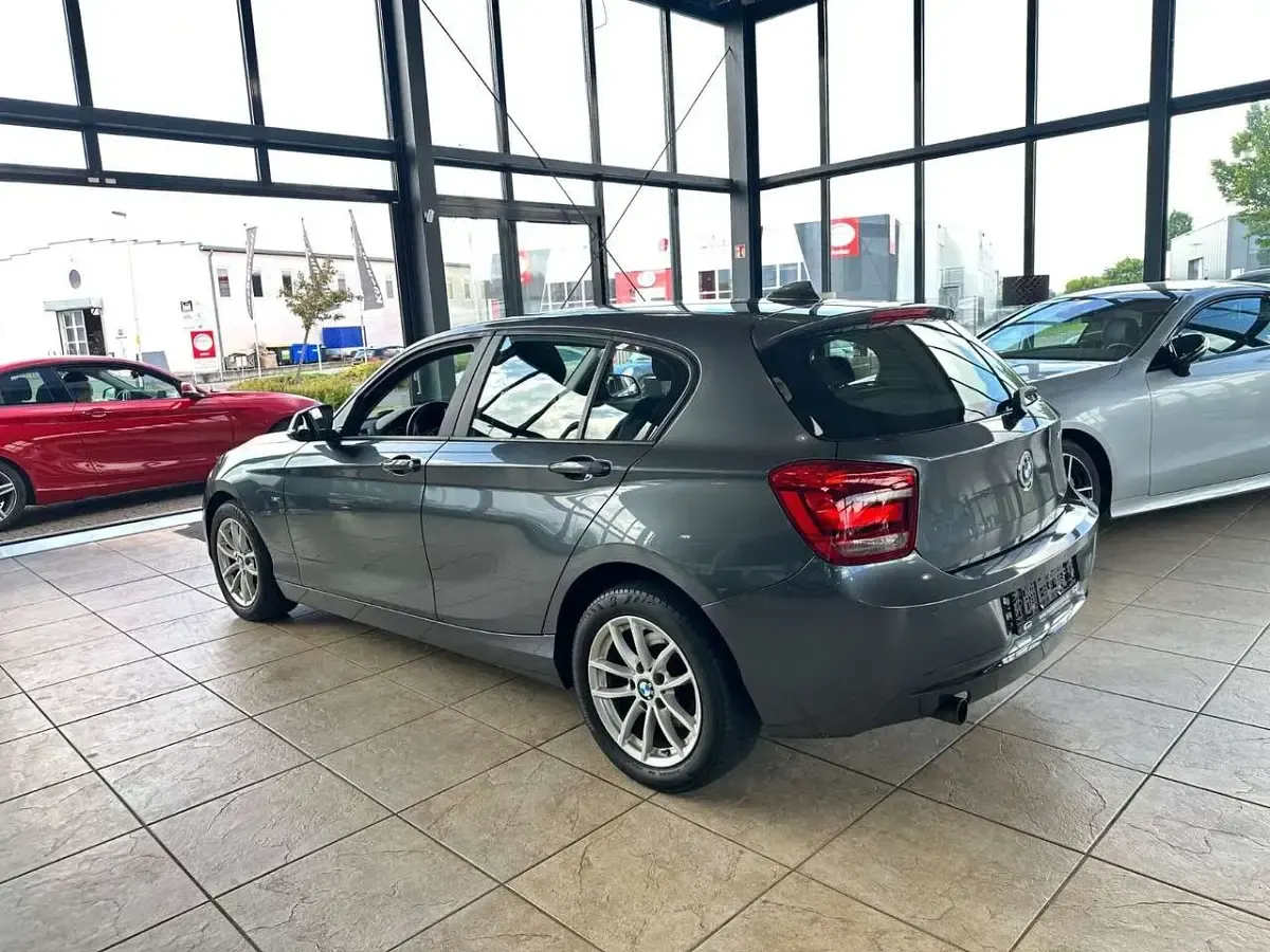 Gebraucht BMW 116 Advantage 136 PS (100 kW) 2014 Grau Kleinwagen