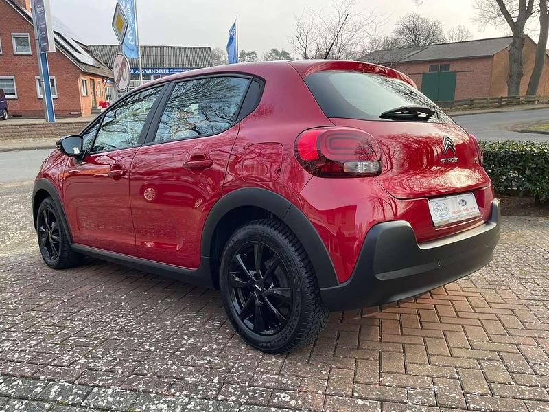 Gebraucht Citroën C3 Feel 82 PS (60 kW) 2019 Rot rubi/metallic Kleinwagen