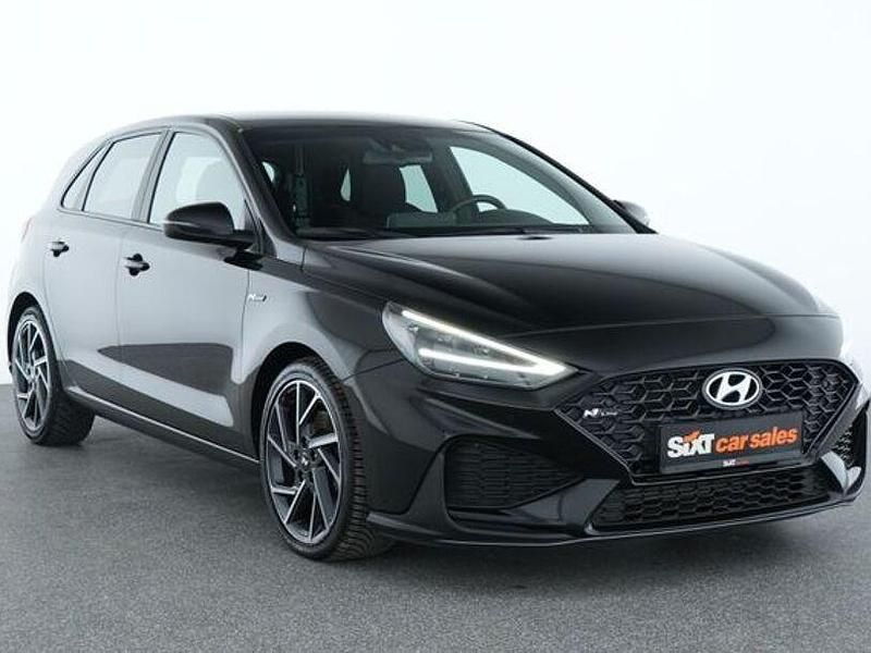 Schwarz Gebraucht 2023 Hyundai i30 N Line Limousine | 18.950 € (Guter Preis) - Bild 1/4