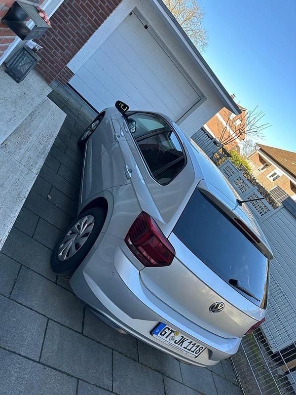 Gebraucht VW Polo Comfortline 75 PS (55 kW) 2017 Schwarz Kleinwagen