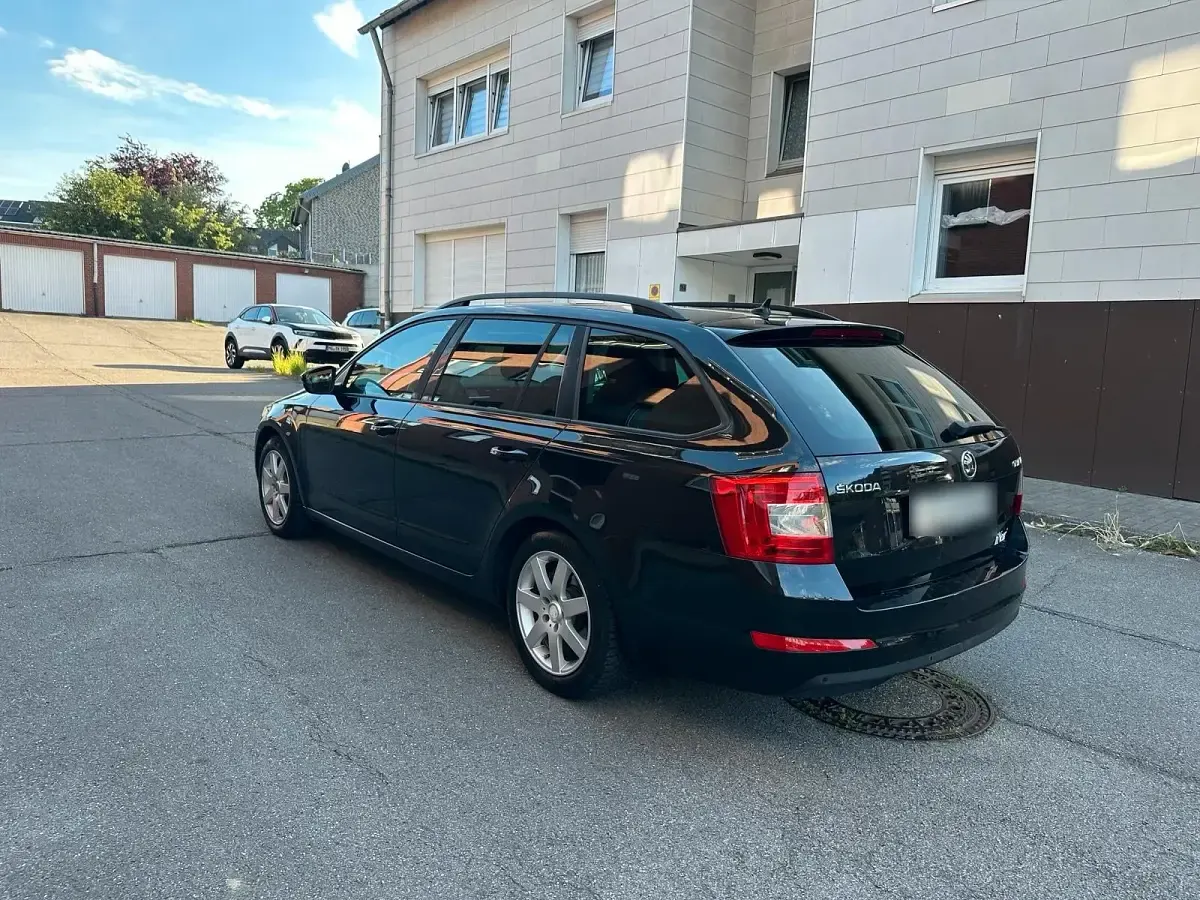 Gebraucht Skoda Octavia 2016 Schwarz Kombi