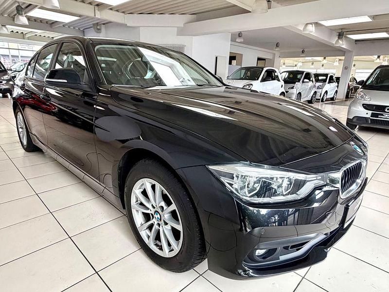 Gebraucht BMW 320 Advantage 184 PS (135 kW) 2017 Schwarz Limousine