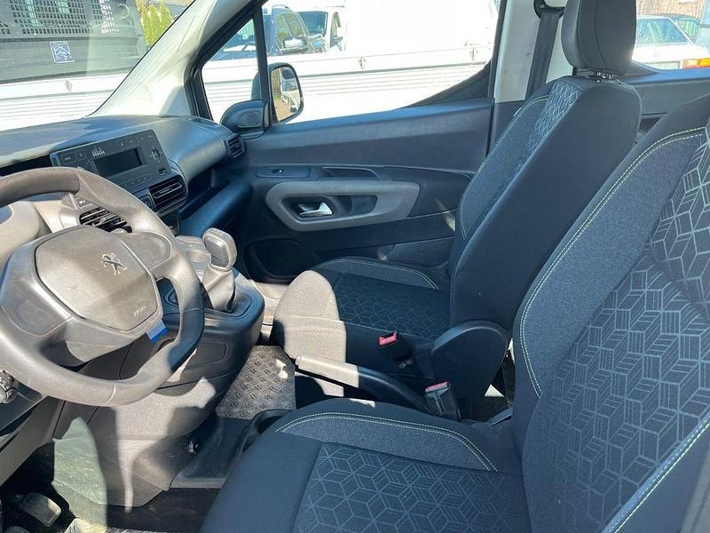 Gebraucht Peugeot Rifter Active 102 PS (75 kW) 2019 Weiß Van / Kleinbus