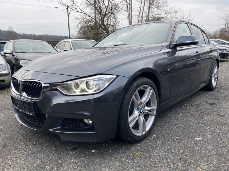 Grau Gebraucht 2015 BMW 320 Comfort Edition Limousine | 16.999 € (Fairer Preis) - Bild 1/4