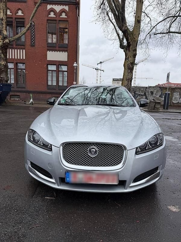Gebraucht Jaguar XF 200 PS (147 kW) 2011 Grau Limousine