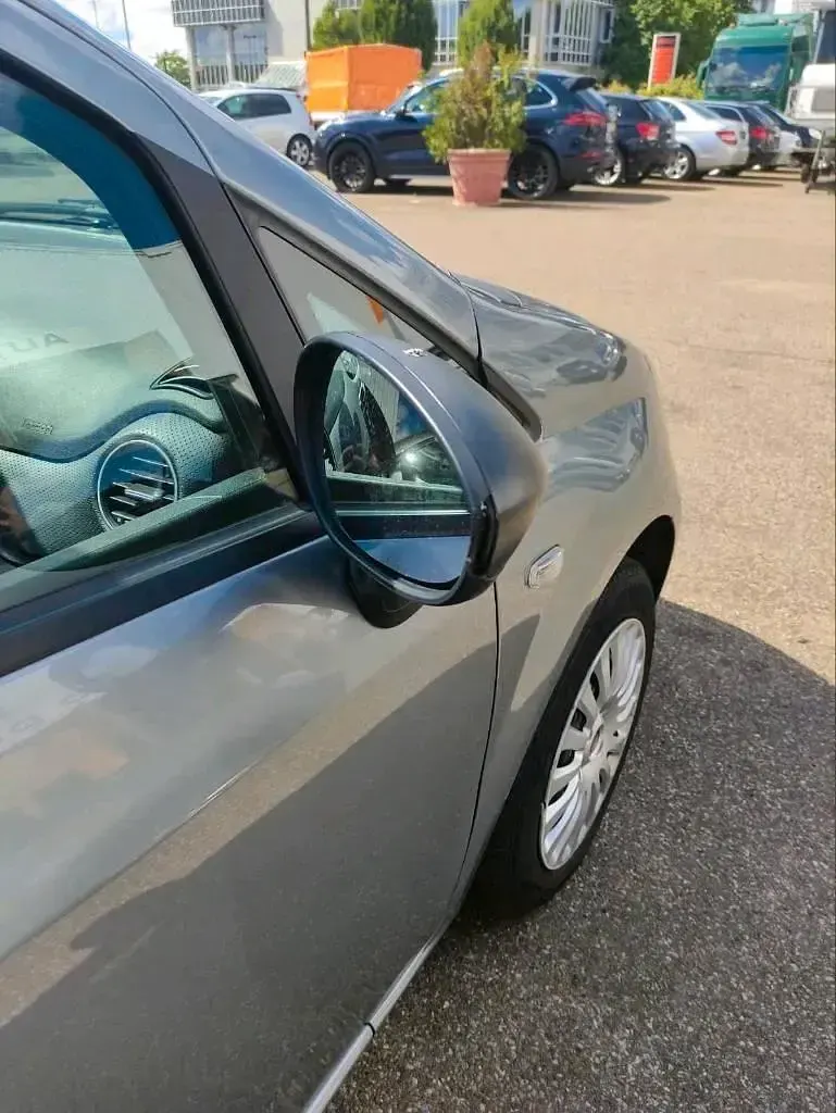 Gebraucht Fiat Punto 65 PS (47 kW) 2010 Grau Kleinwagen