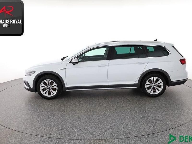 Gebraucht VW Passat 200 PS (147 kW) 2023 Weiss Limousine