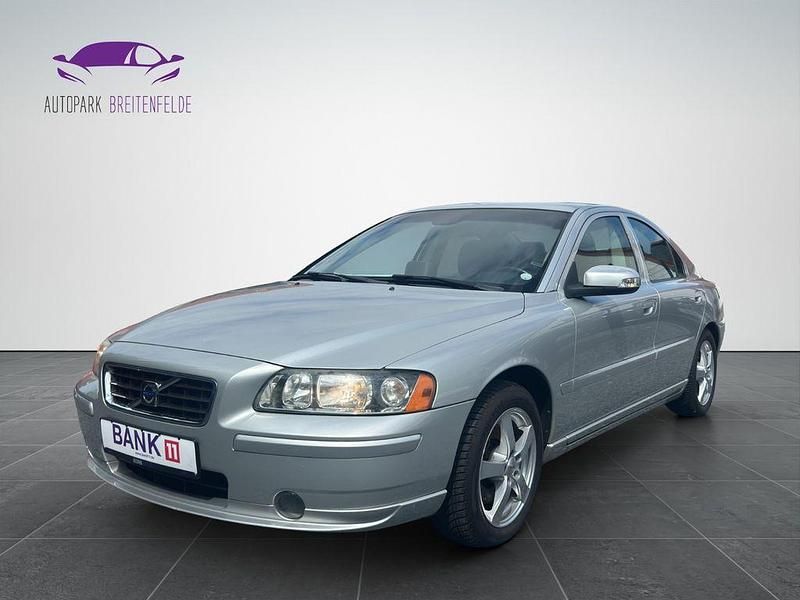Silber Gebraucht 2009 Volvo S60 Momentum Limousine | 6.999 € (Etwas zu teuer) - Bild 1/4