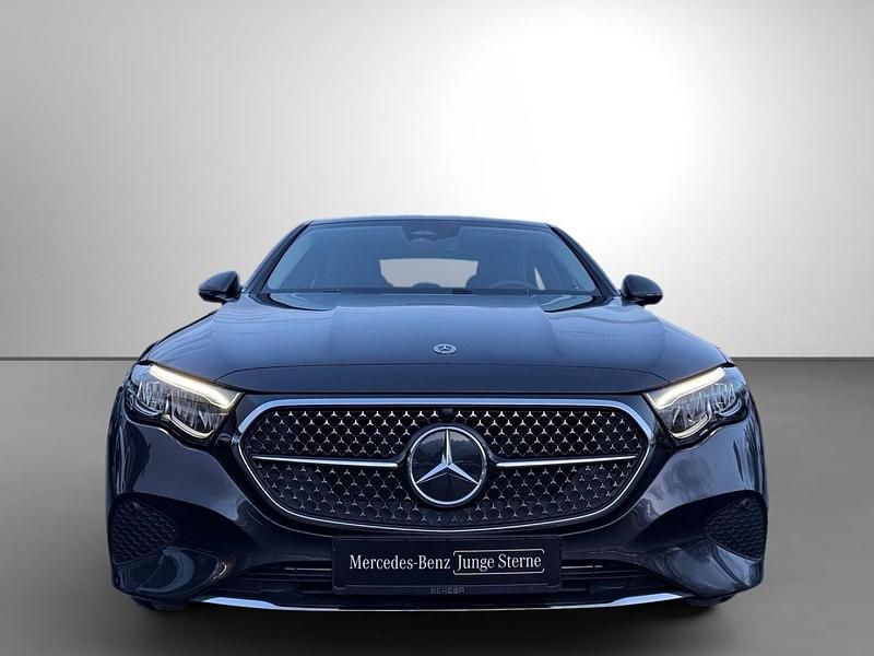 Gebraucht Mercedes E300 Avantgarde 313 PS (230 kW) 2024 Grau Limousine