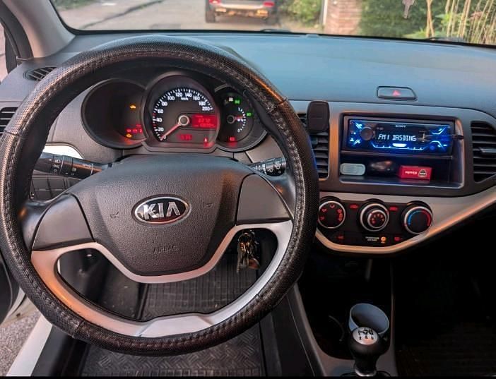 Weiß Gebraucht 2013 Kia Picanto Kleinwagen | 4.200 € (Fairer Preis) - Bild 1/4