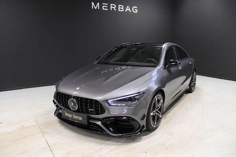 Mountaingrau metallic Gebraucht 2024 Mercedes CLA45 AMG Premium Plus Coupé | 63.760 € (Etwas zu teuer) - Bild 1/4