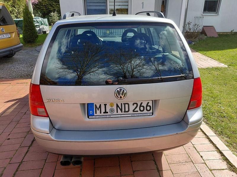 Gebraucht VW Bora Comfortline 105 PS (77 kW) 2002 Silber Kombi