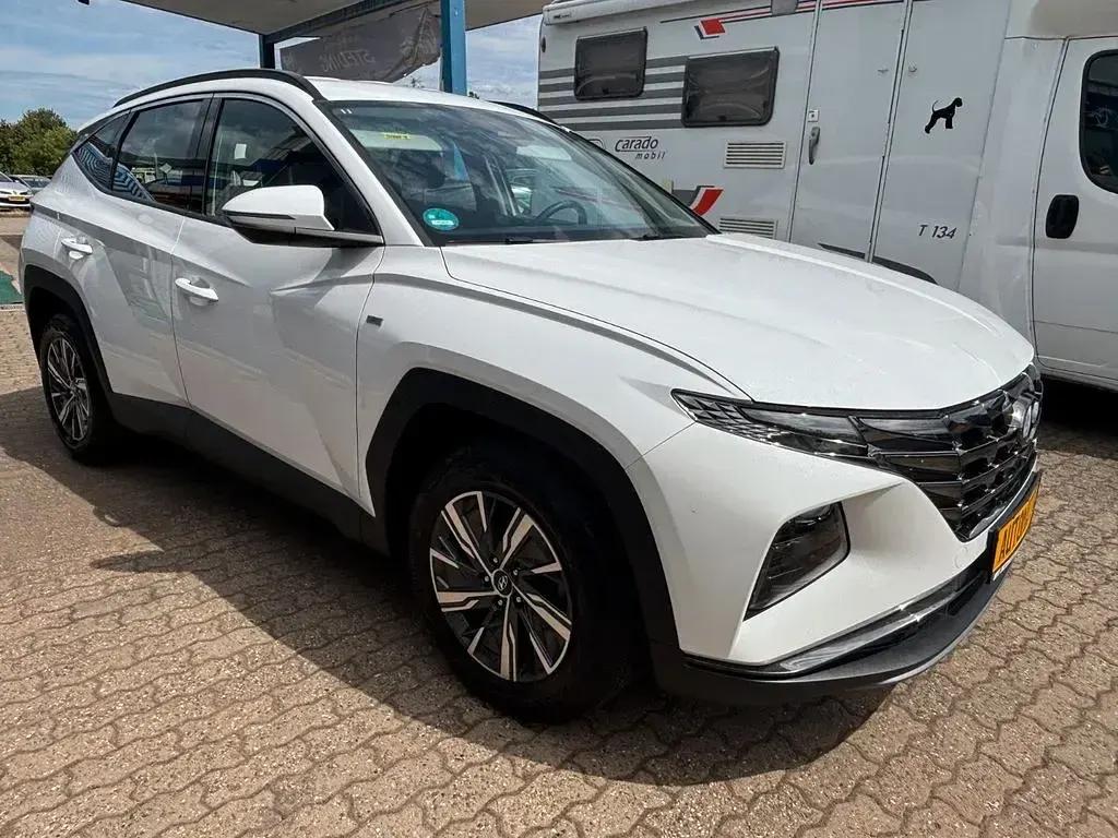 Gebraucht Hyundai Tucson Select 150 PS (110 kW) 2023 Weiß SUV