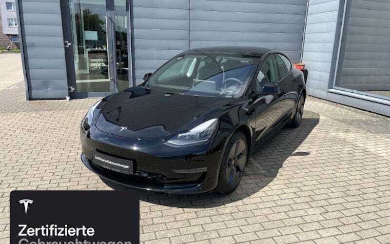 Schwarz Gebraucht 2021 Tesla Model 3 Long Range Limousine | 28.500 € (Etwas zu teuer) - Bild 1/4