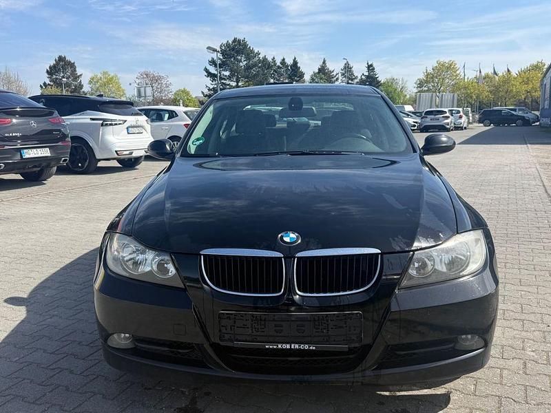 Usata BMW 320 Advantage 163 CV (119 kW) 2006 Nero Berlina