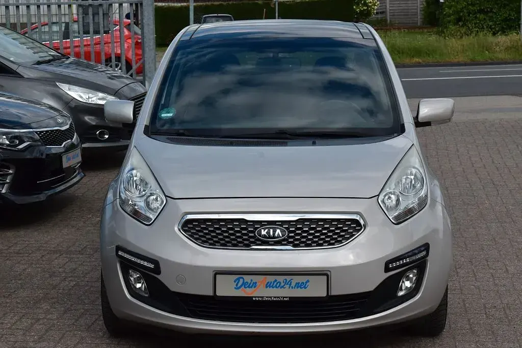 Gebraucht Kia Venga 125 PS (91 kW) 2010 Silber Kleinwagen