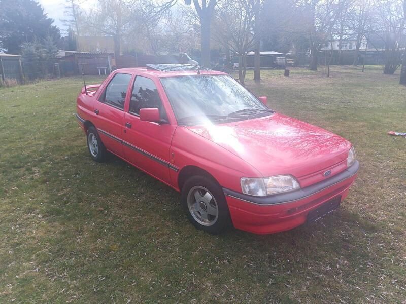 Rot Gebraucht 1991 Ford Orion Limousine | 2.000 € - Bild 1/4