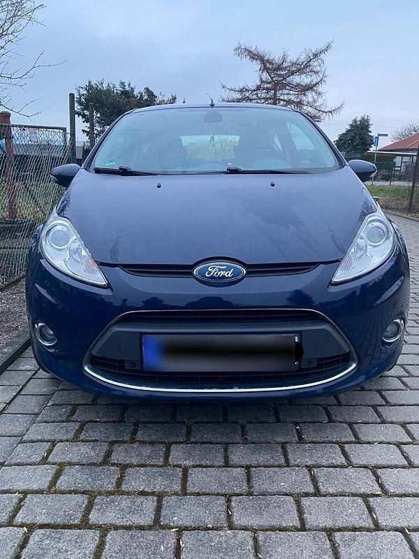 Gebraucht Ford Fiesta 82 PS (60 kW) 2009 Blau Kleinwagen
