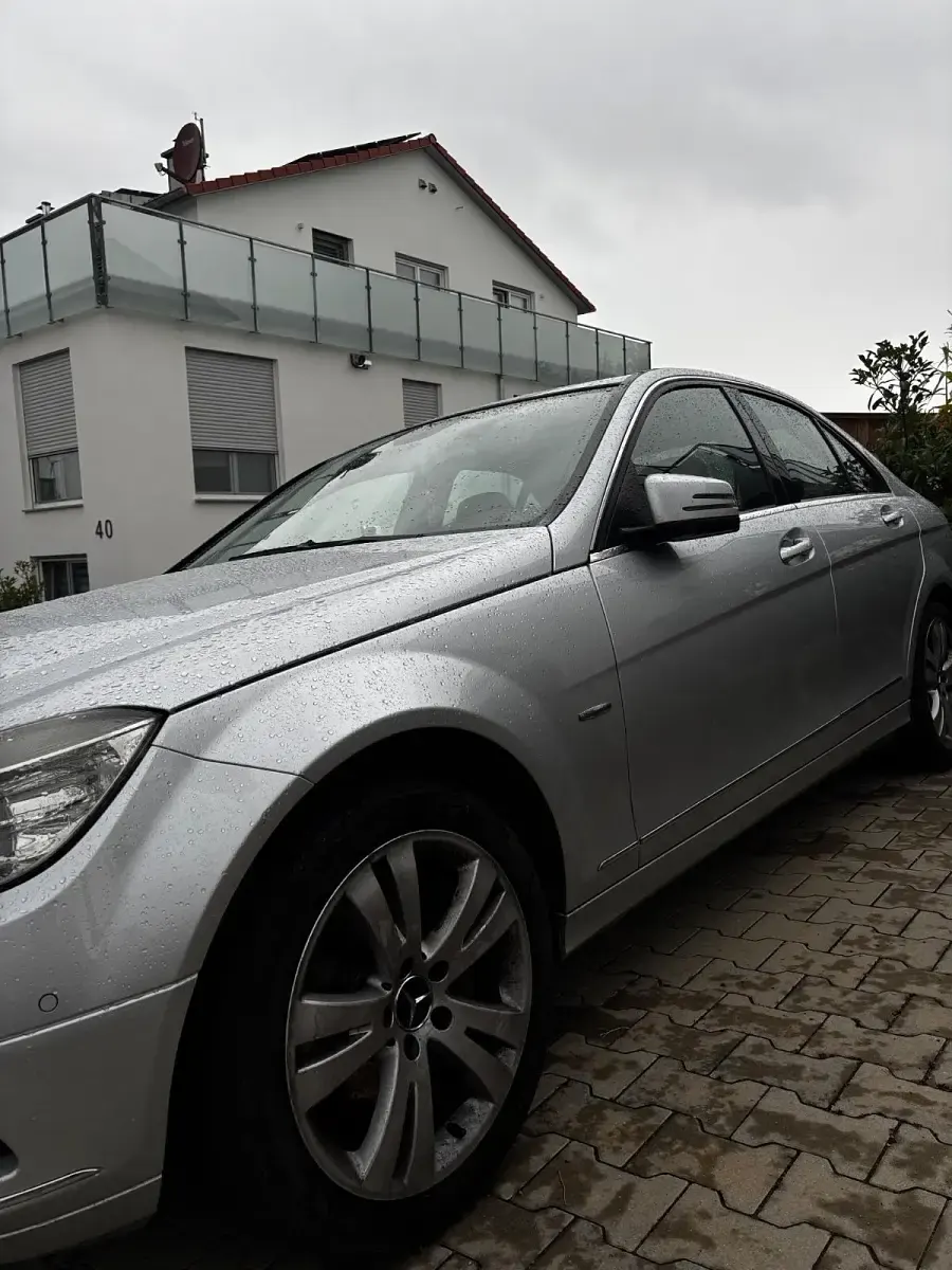 Gebraucht Mercedes C200 136 PS (100 kW) 2008 Silber Limousine