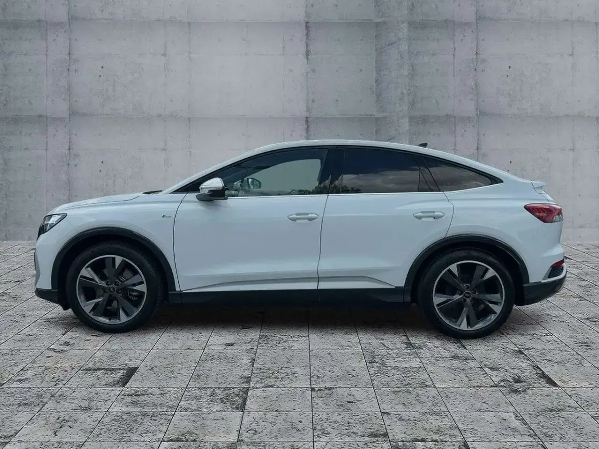 Gebraucht Audi Q4 e-tron S-Line 125 kW (170 PS) 2023 Gletscherweiß metallic SUV
