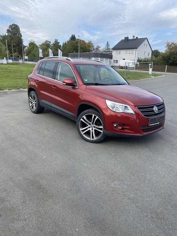 Gebraucht VW Tiguan Sportline 200 PS (147 kW) 2008 Wild cherry red SUV
