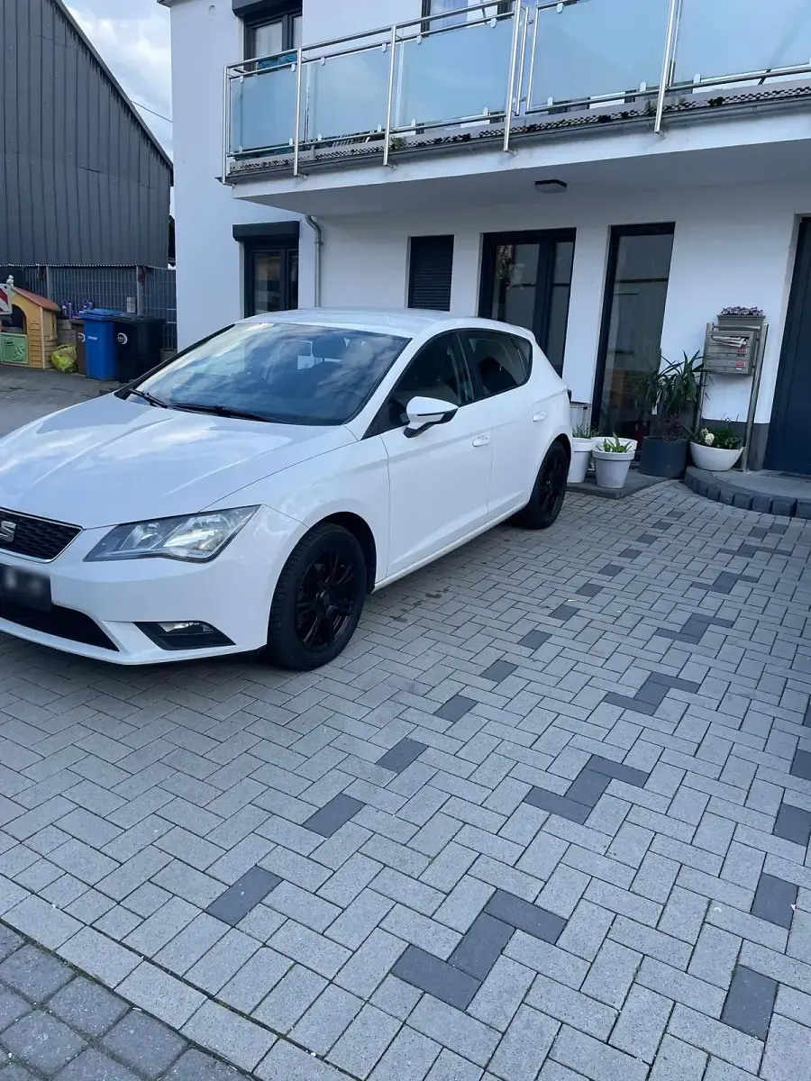 Gebraucht Seat Leon 150 PS (110 kW) 2014 Weiß Kleinwagen