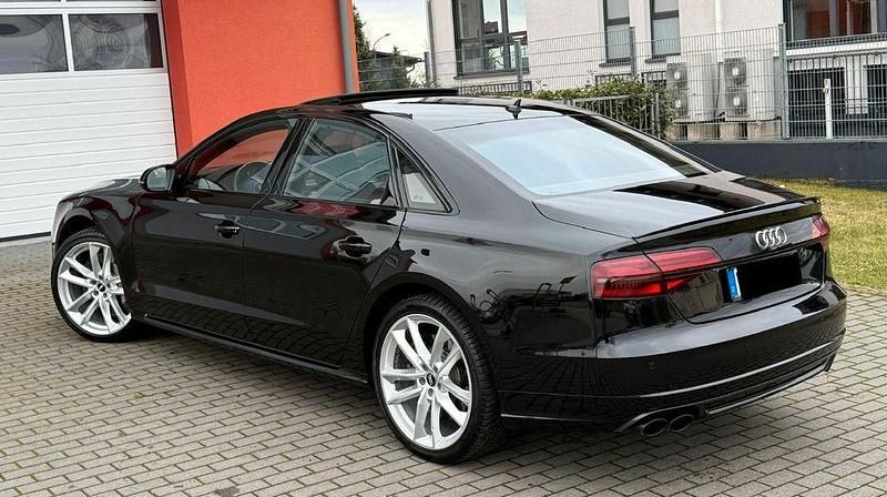 Gebraucht Audi S8 plus Ambiente 605 PS (444 kW) 2017 Schwarz Limousine